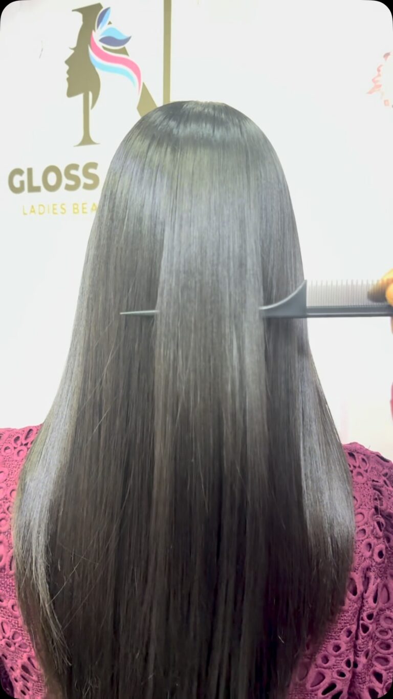 Instagram post from glossnshineladies. This post is in position 4.