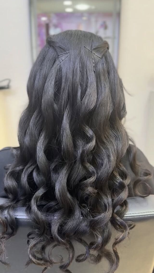 Instagram post from glossnshineladies. This post is in position 9.